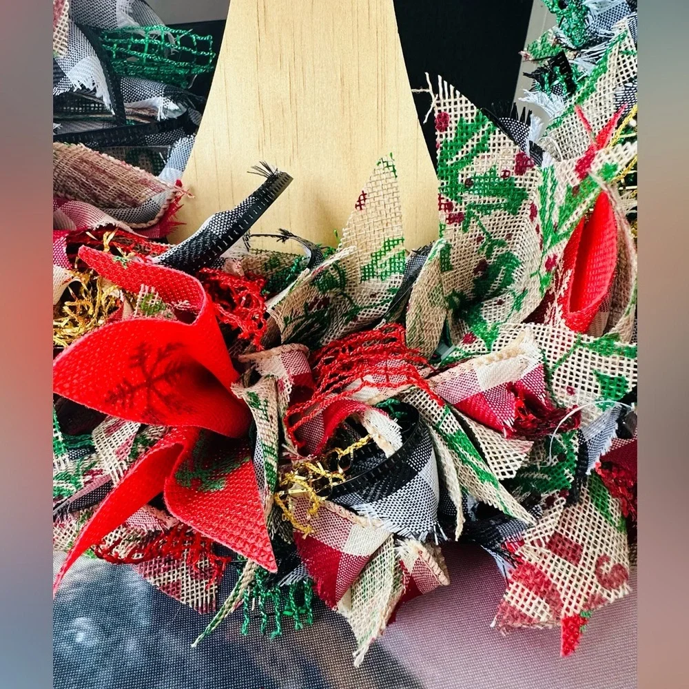 19”x 18” Handmade Christmas Wreath